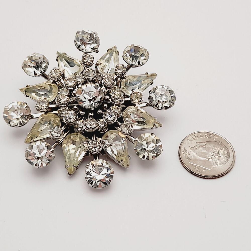 Vintage 1950s Unsigned Wedding Brooch, Riveted Three Dimensional Flower Pin - Picture 8 of 10